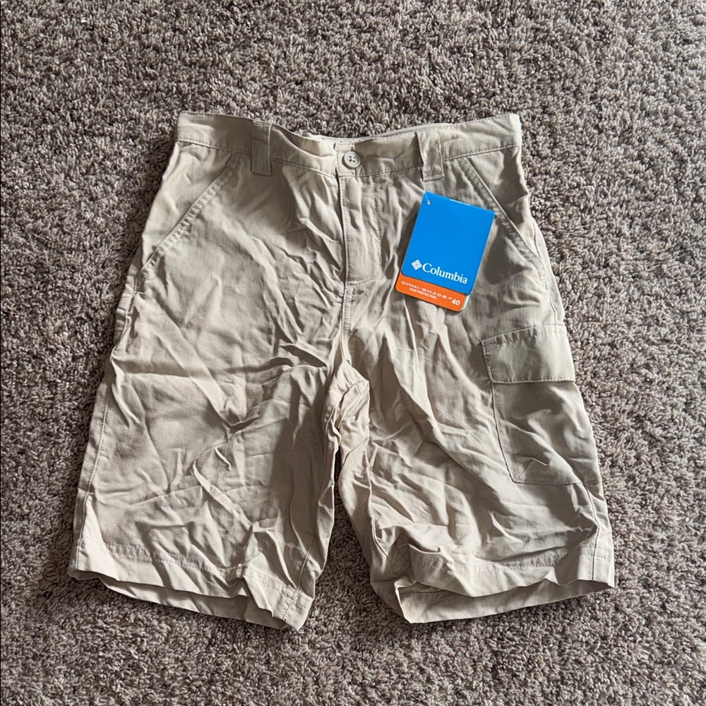 Columbia silver ridge III short size 8 or small